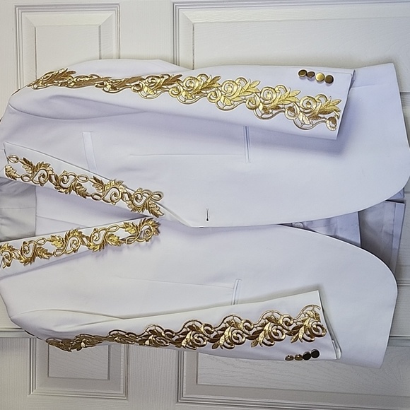 Met Gala Chadwick Boseman Inspired Men Suit White and Gold - Picture 4 of 16